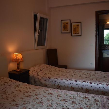 Ithaki Holidays Frínion Exterior foto